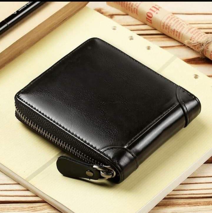Men's Leather Wallet - Stylish and Slim