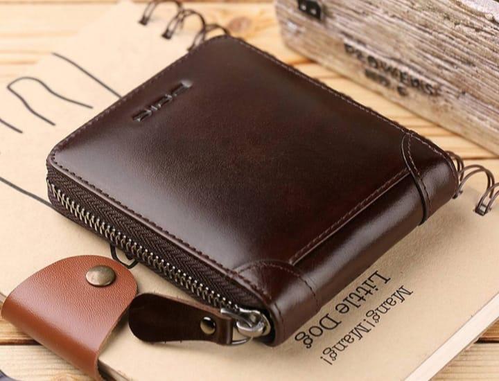 Men's Leather Wallet - Stylish and Slim